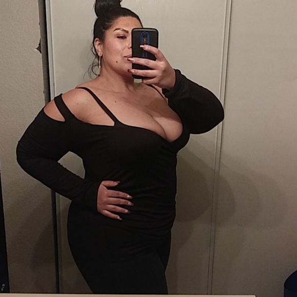 🆕 Sexy Top - Picture 3 of 3